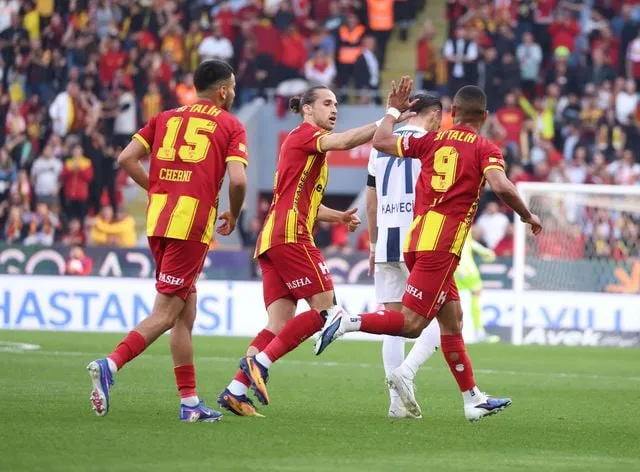 Göztepe deplasmanlarda puanları topladı