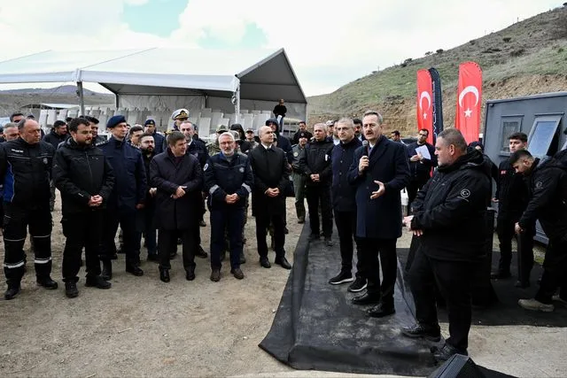 Haluk Görgün, dron gösterim faaliyetini inceledi