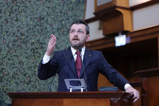 İBB Meclisinde İstanbul