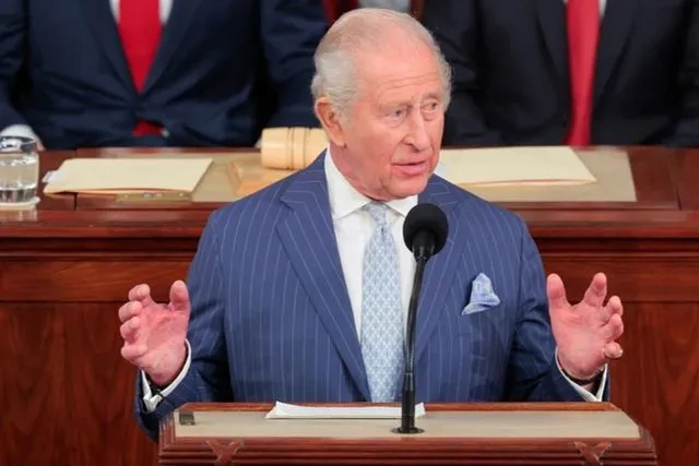 İngiltere Kralı 3. Charles Tarihi Bir İlk İmza Atarak ABD Kongresine Hitap Etti