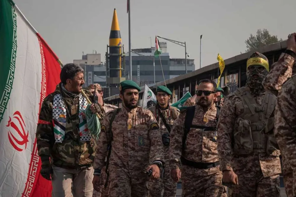 İran'dan ABD'ye sert uyarı: Esir kampları hazır - Son Dakika