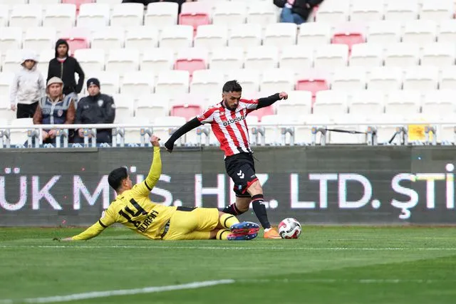 İstanbulspor: 1-3