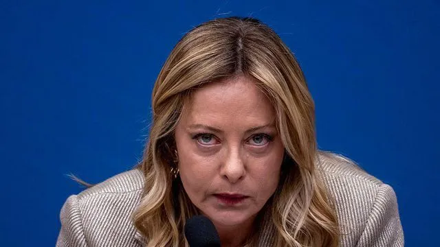 İtalya'da Meloni Dönemi Çatırdıyor: Referandum Mağlubiyeti Erken Seçim Çanlarını Çaldırıyor