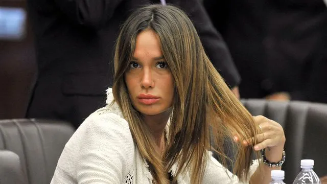 İtalya'da siyasi kriz: 'Bunga bunga' partilerinde fuhuşa aracılık eden kadının affı tartışılıyor