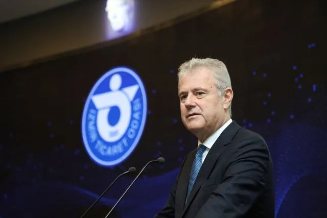 İzmir iş dünyası temsilcileri "Türkiye Yüzyılı Yatırım İçin Güçlü Merkez Programı"nı değerlendirdi