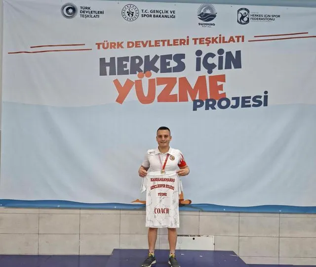 Kahramanmaraşlı yüzücü Doğukan Demir Türkiye şampiyonu oldu