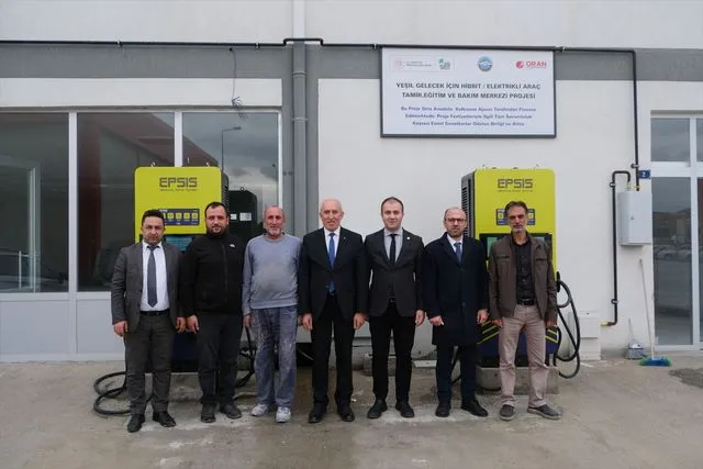Kayseri'de elektrikli ve hibrit araçların tamiri için kurs düzenlenecek