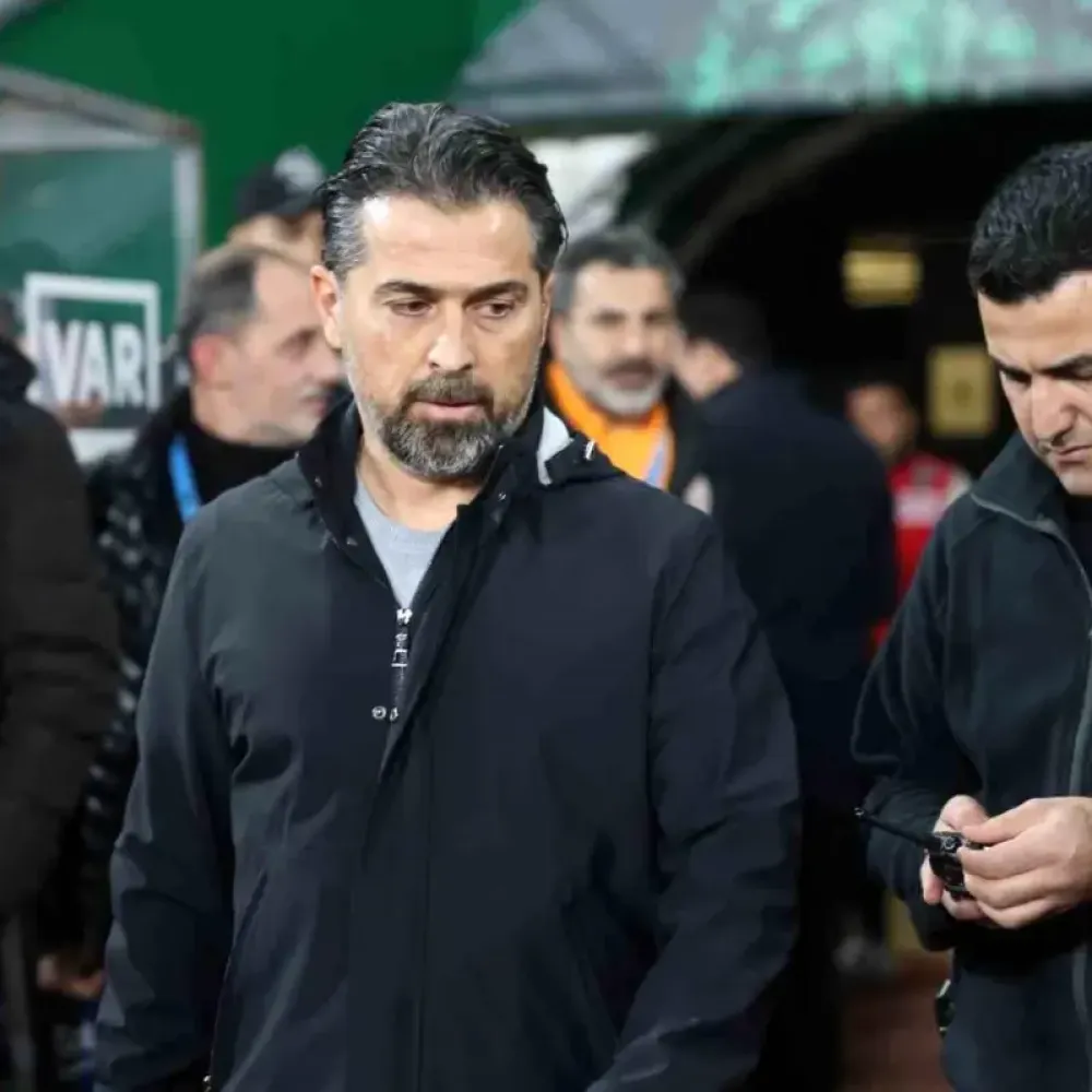 Konyaspor ve Galatasaray Karşılaşmasında İlk 20 Dakika Golsüz Geçti