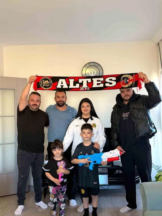 Kumbarasındaki parayı Eskişehirspor