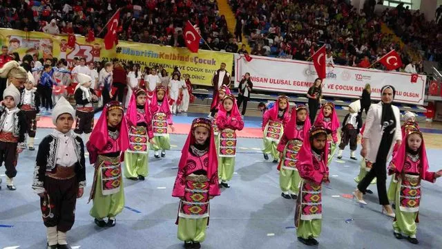 Malatya'da 23 Nisan coşkuyla kutlandı, hüzün de vardı