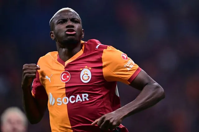 Manchester United'a yeni yıldızlar çağrısı: Victor Osimhen'i transfer edin