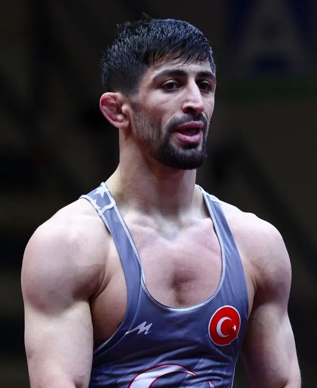 Milli güreşçi Kerem Kamal, grekoromen 63 kiloda bronz madalya kazandı