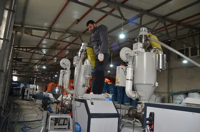 Muşlu girişimci devlet desteğiyle "kangal boru üretim tesisi" kurdu