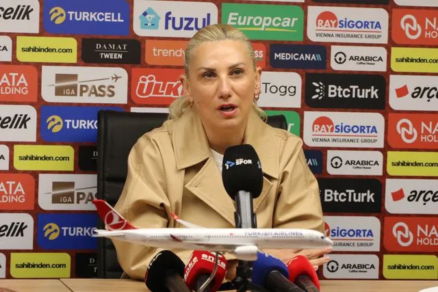 Necla Güngör Kıragası: İsviçre