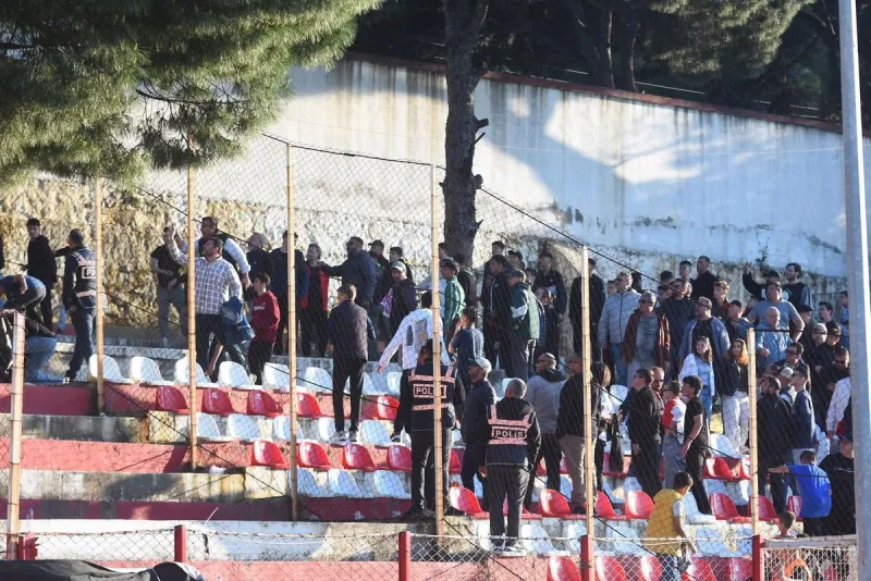 3. Lig Play-off Maçında Taraftarlar Arasında Kavga Çıktı