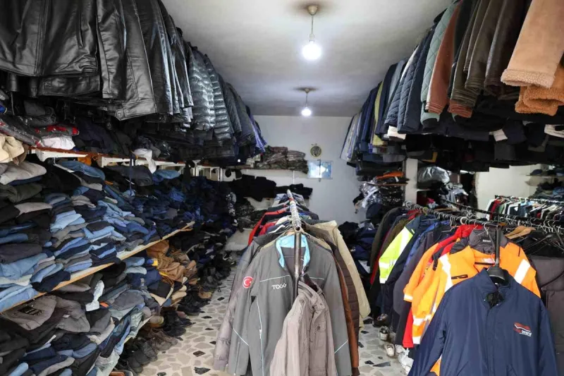 Bahçe sezonun başlamasıyla, ikinci el kıyafete talep arttı