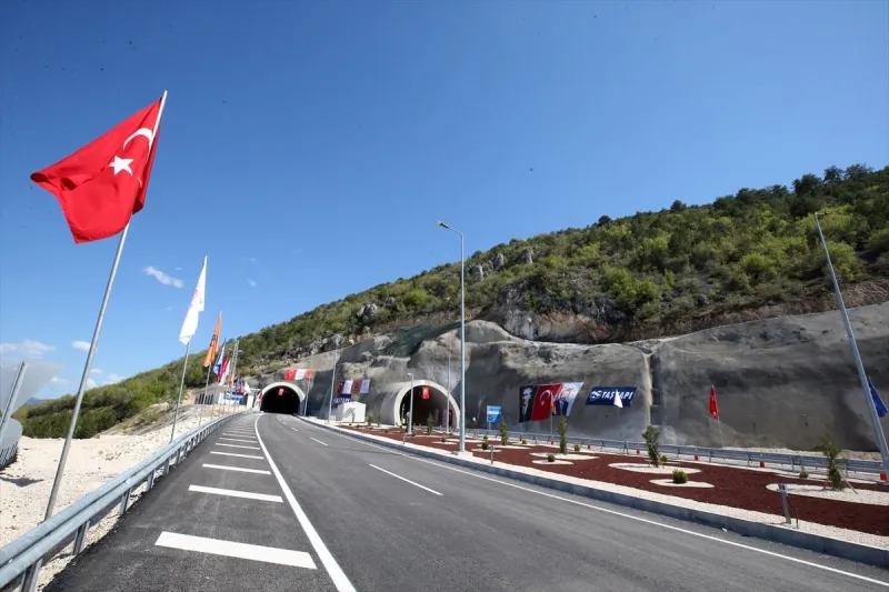 Bakan Uraloğlu, Çorum-Laçin kara yolu ile Kırkdilim tünellerinin açılış töreninde konuştu Açıklaması