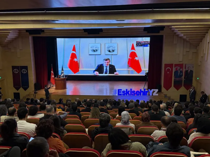 Cevdet Yılmaz: Yapay zekada atılan her adımın küresel rekabeti ileriye taşıyan bir değer üretmesini hedefliyoruz