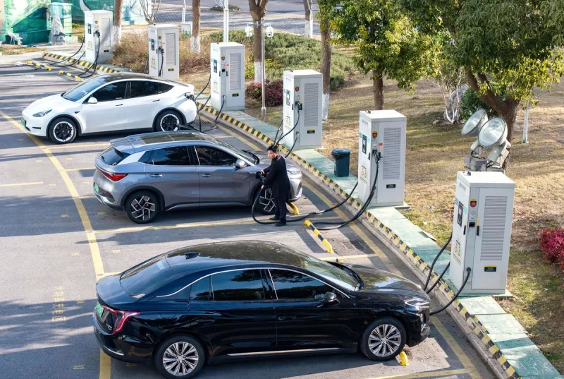 Çin'de Elektrikli Araç Şarj Noktası Sayısı 21 Milyonu Aştı