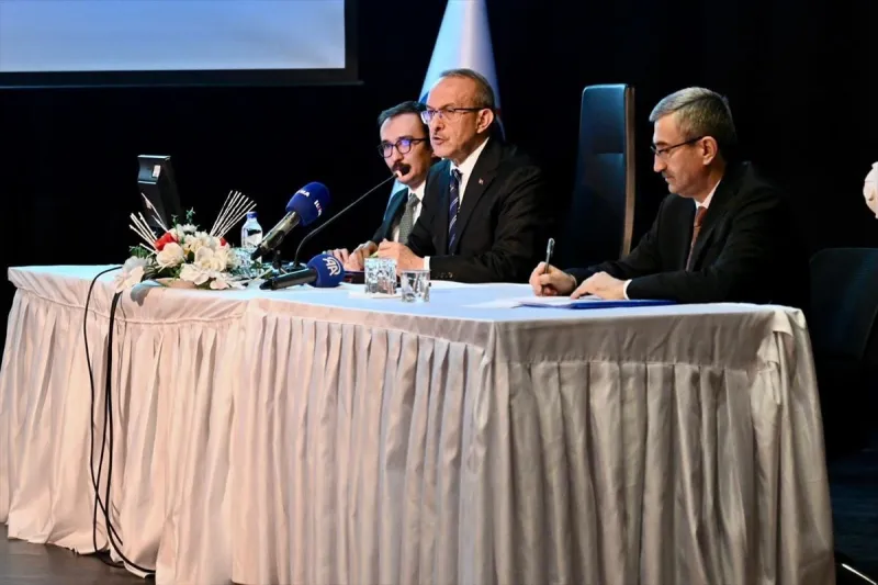 Depremin yaralarını saran Malatya