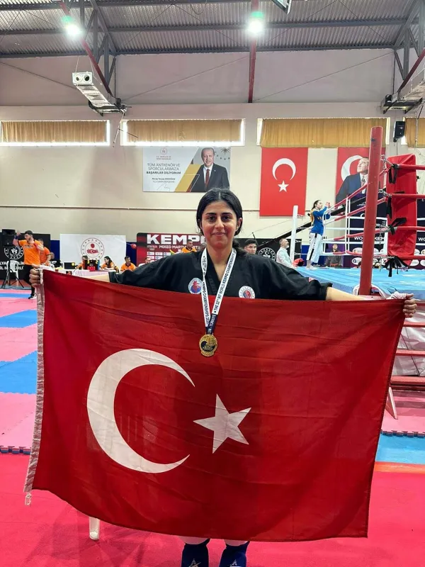 Dünya Kempo Şampiyonası'nda Türk Sporcusu Zirveye Ulaştı