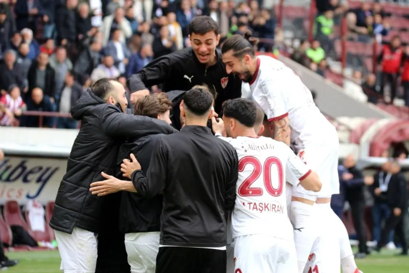 Elazığspor 21 futbolcuyla Adana