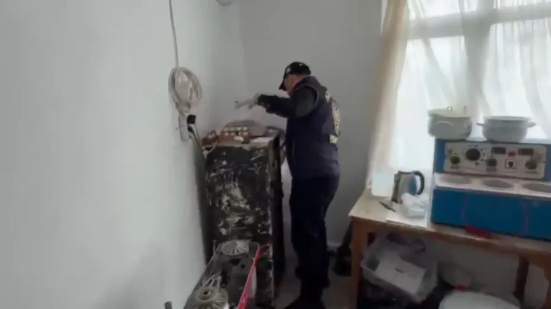 Fatih'te sahte altın imalathanesine polis baskını