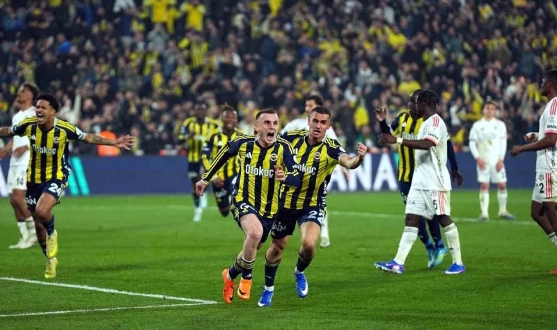 Fenerbahçe, lider Galatasaray ile puan farkını 1