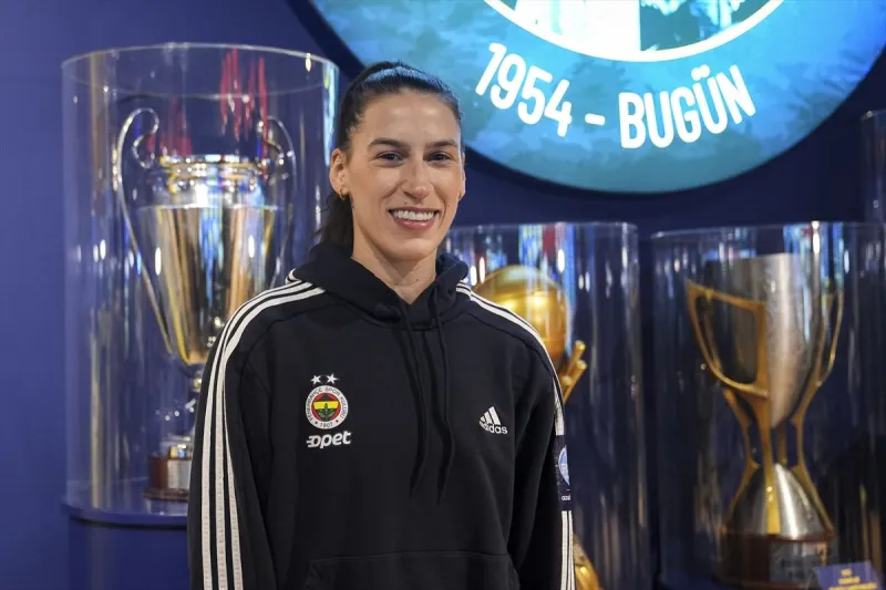 Fenerbahçe Opetli basketbolcu Sevgi Uzun, Avrupa Ligi