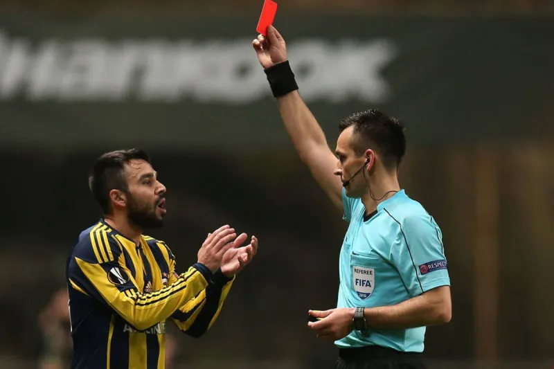 FIFA'dan Fenerbahçe'nin hayallerini çalan hakem için şok karar