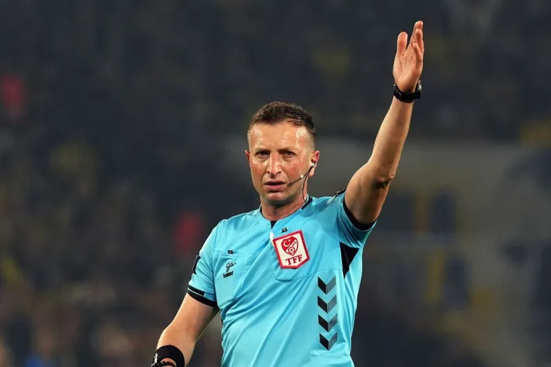 Galatasaray - Fenerbahçe derbisinin hakemi belli oldu