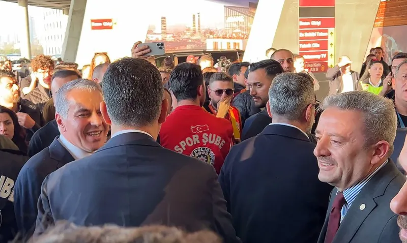 Galatasaray yönetimi, Fenerbahçe