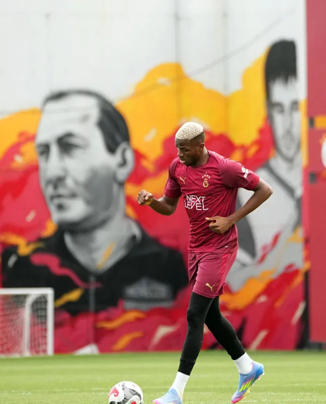 Galatasaray'ın Yıldızı Victor Osimhen Ameliyata Alındı