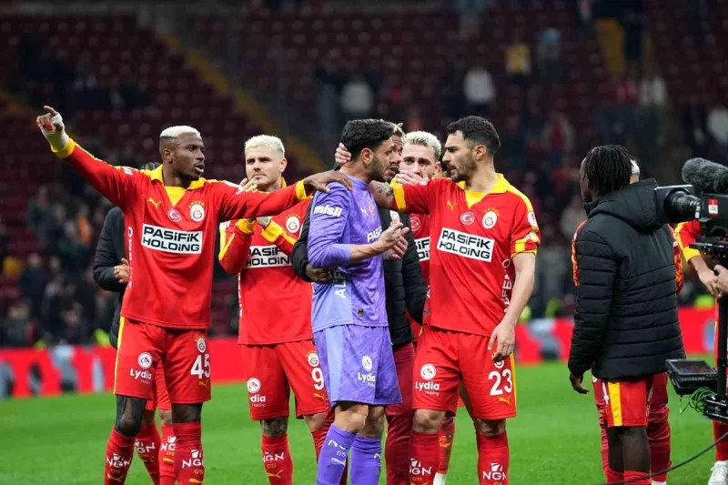 Galatasaraylı taraftarlardan Günay Güvenç