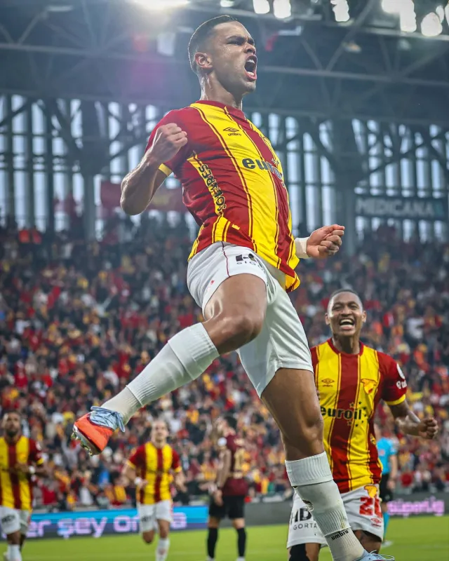 Göztepe'de Juan kendini aştı, Jeh ve Luiz sınıfta kaldı
