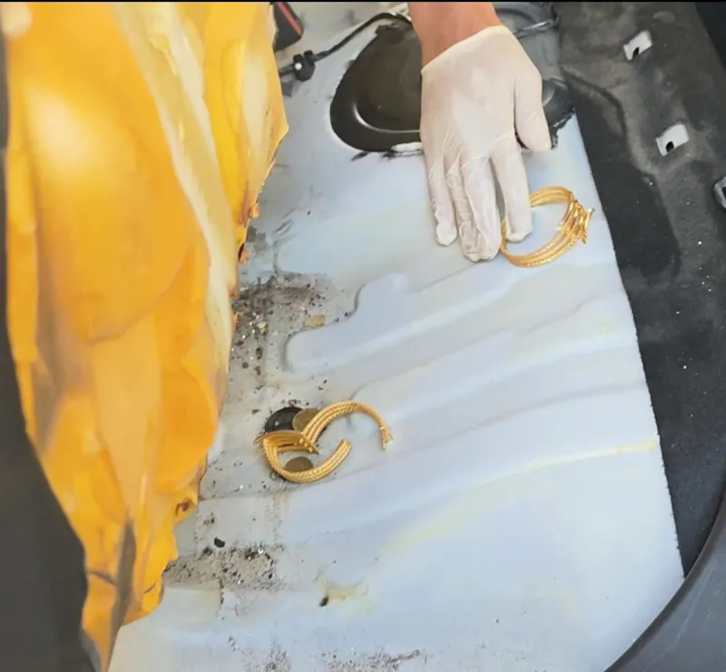 Iğdır'da Kuyumculara Sahte Altın Satmaya Çalışan 2 Kişi Yakalandı