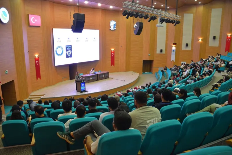 KAEÜ'de 2. Uluslararası Katılımlı Fizyoterapi Sempozyumu yapıldı