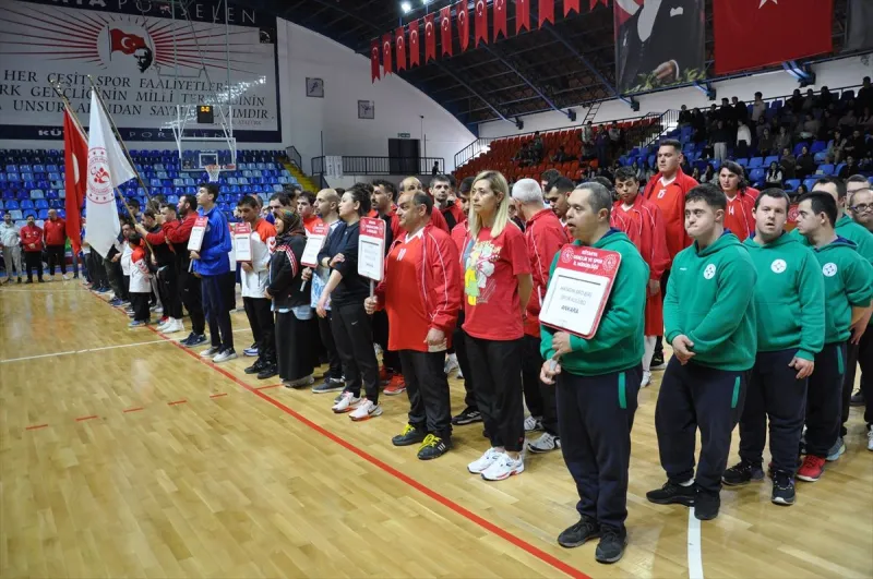 Kütahya'da Özel Sporcular Yeşilay Türkiye Basketbol Şampiyonası başladı