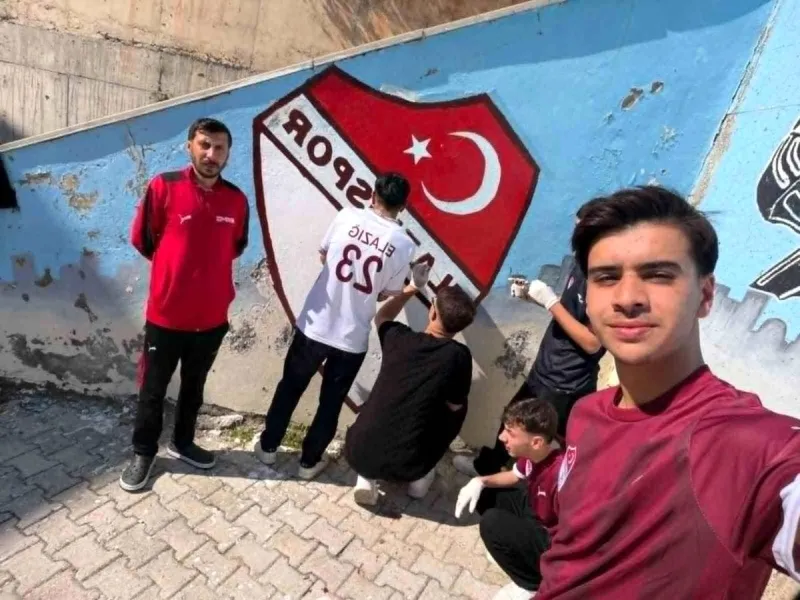 Lise öğrencilerinden Elazığspor