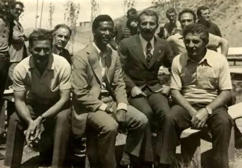 Mavi-Beyazlıların Şanlı Tarihine Işık Tutan Miras: Hadi Vuraler Arşivi Gün Yüzüne Çıktı