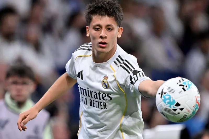 Mbappe ve Vinicius Junior