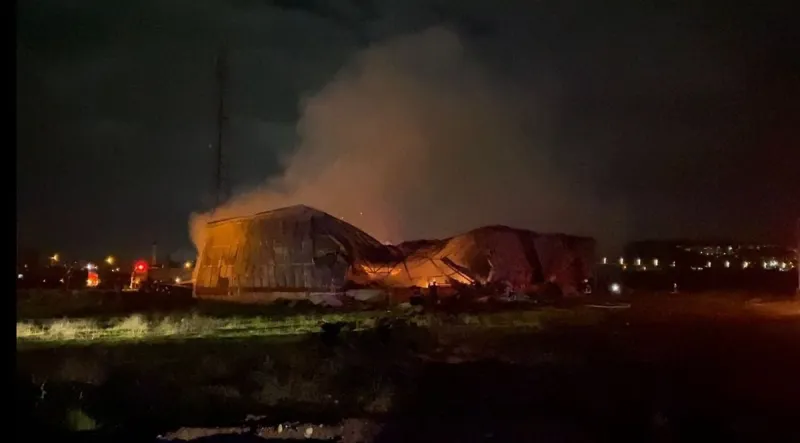 Osmaniye'de Büyük Yangın: Kağıt Fabrikası Alevlere Kuşandı