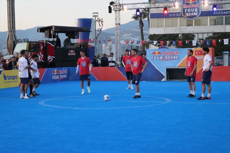 Red Bull Four 2 Score Sokak Futbolu Turnuvası