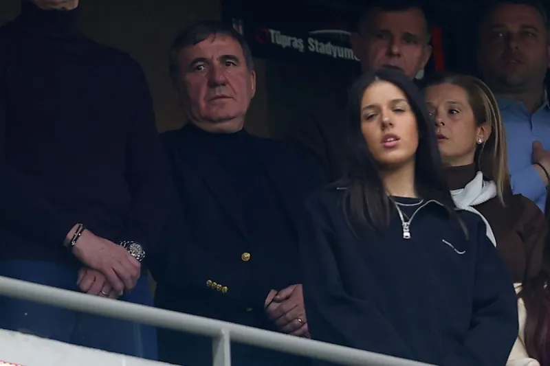 Romanya Milli Takımı'nın Yeni Yönetimi: George Hagi Dönemi