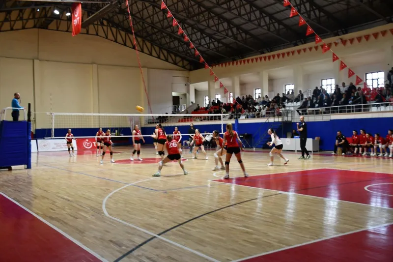 Samsunspor Vezirköprü'de Dostluk Maçı Kazandı