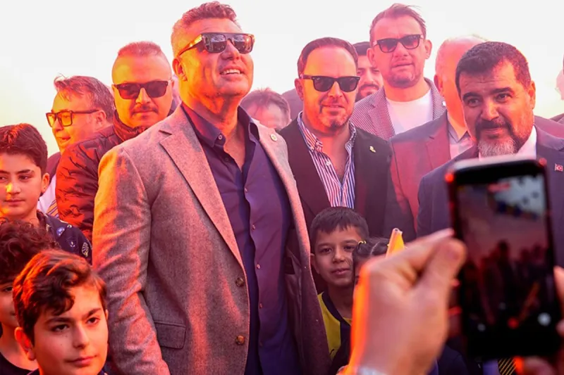 Saran’dan sürpriz hamle! O hocayla 1.5 yıllık anlaşmaya varmış