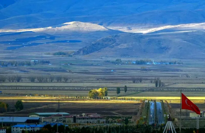 Tozlu arşivlerde unutulan bir gerçek: Hollandalı girişimciye Erzurum, Palandöken ve Toroslar