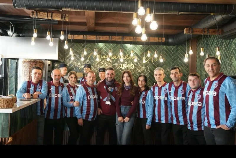 Trabzonspor ve Göztepe Arasında Gönül Köprüsü: Karadeniz Esnafından Misafir Taraftara Anlamlı Jest