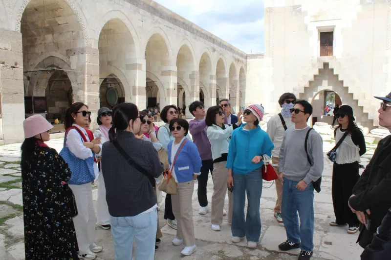 Türk Dizilerinin Büyüsü Sultanhanı Kervansarayı’nı Küresel Bir Turizm Odağına Dönüştürdü