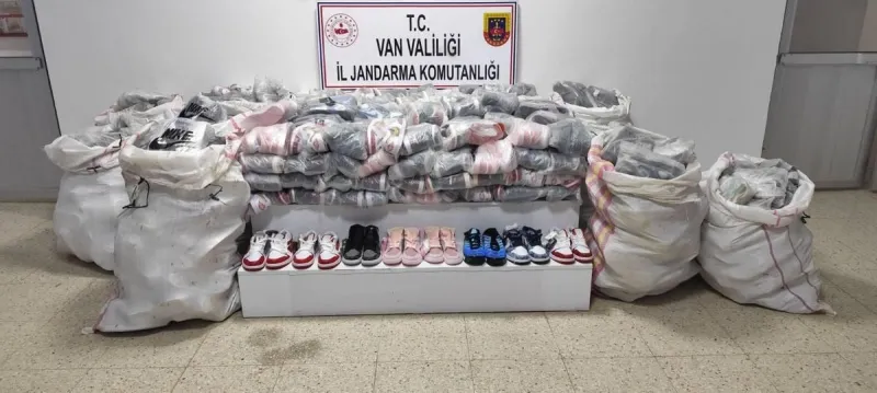 Van'da 3 milyon 660 bin TL'lik gümrük kaçağı eşya ele geçirildi